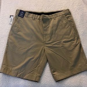 NWT Round tree & Yorke. Classic edition